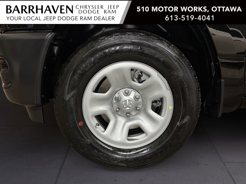 2025 RAM 1500 Tradesman 4x4 Crew Cab 5'7" Box