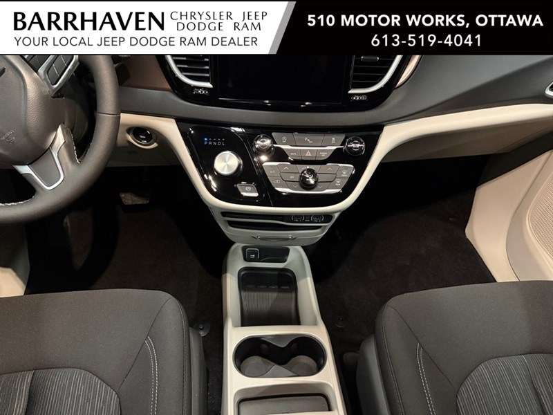 2024 Chrysler Grand Caravan SXT 2WD