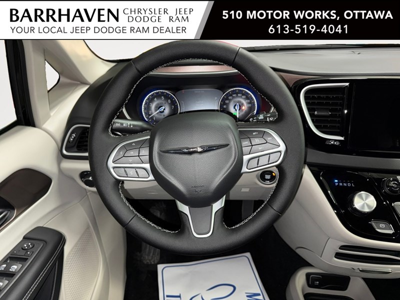 2024 Chrysler Grand Caravan SXT 2WD