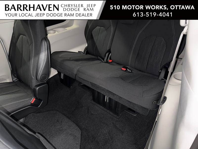 2024 Chrysler Grand Caravan SXT 2WD