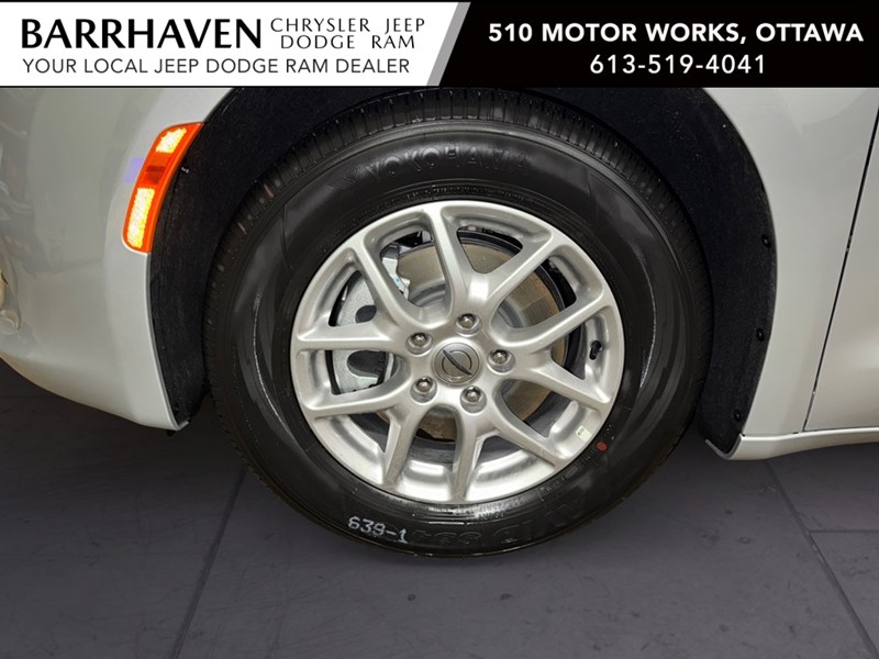 2024 Chrysler Grand Caravan SXT 2WD