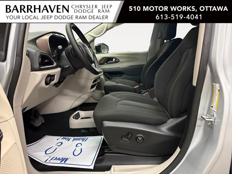 2024 Chrysler Grand Caravan SXT 2WD