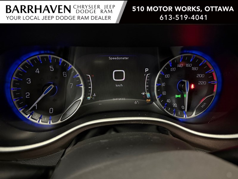 2024 Chrysler Grand Caravan SXT 2WD
