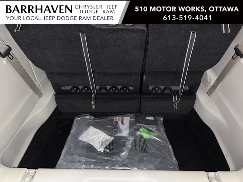 2024 Chrysler Grand Caravan SXT 2WD