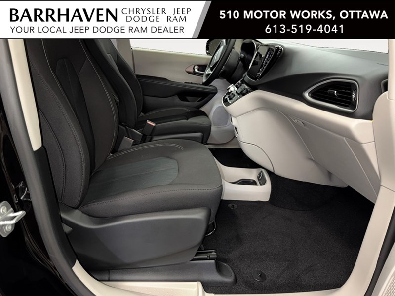 2024 Chrysler Grand Caravan SXT 2WD