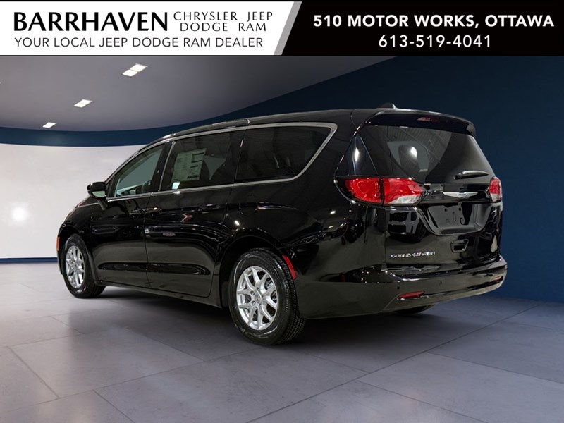 2024 Chrysler Grand Caravan SXT 2WD