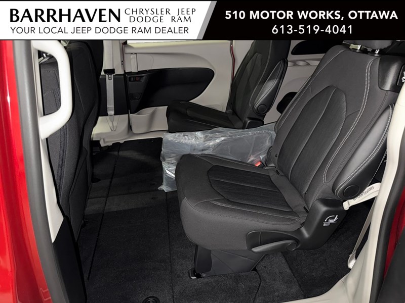 2024 Chrysler Grand Caravan SXT 2WD