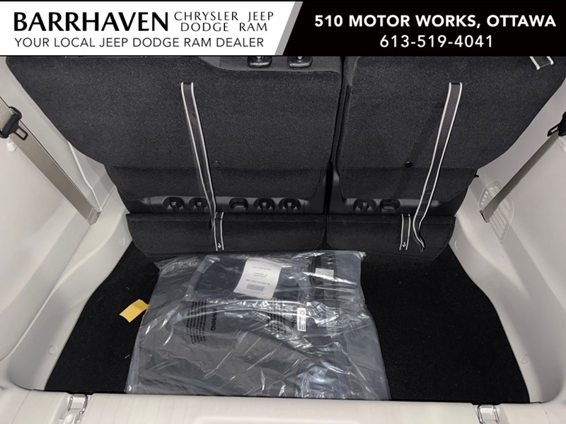 2024 Chrysler Grand Caravan SXT 2WD