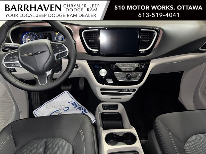 2024 Chrysler Grand Caravan SXT 2WD