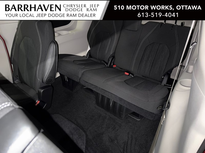 2024 Chrysler Grand Caravan SXT 2WD