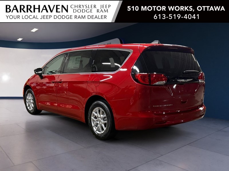 2024 Chrysler Grand Caravan SXT 2WD