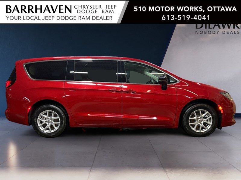 2024 Chrysler Grand Caravan SXT 2WD