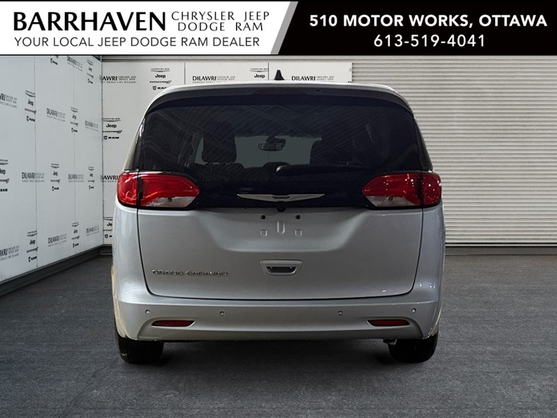 2024 Chrysler Grand Caravan SXT 2WD