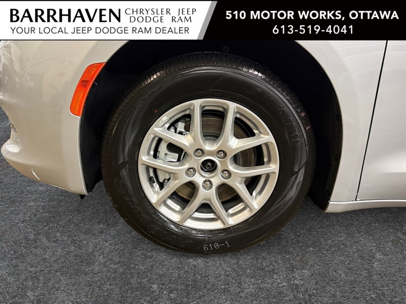2024 Chrysler Grand Caravan SXT 2WD