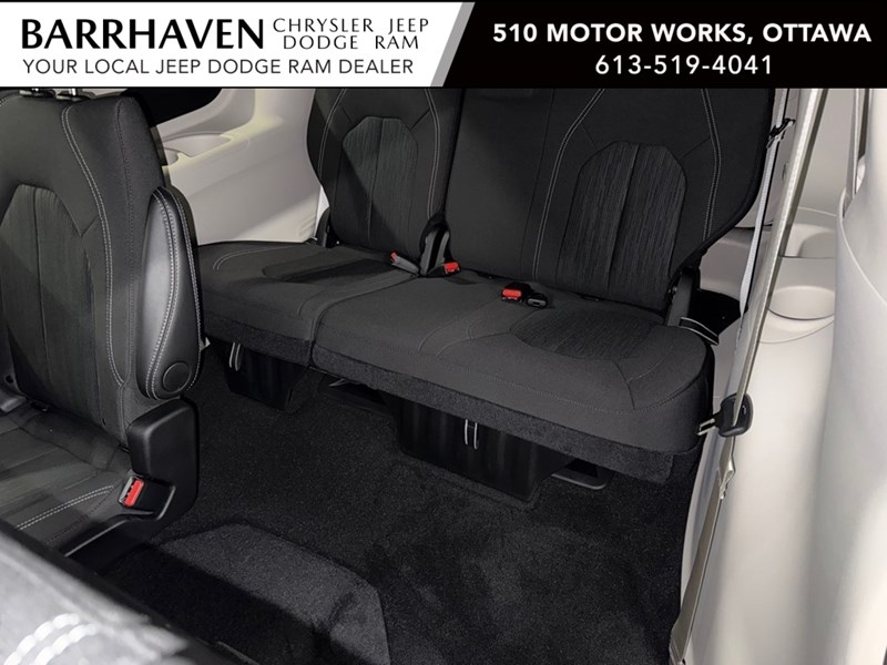 2024 Chrysler Grand Caravan SXT 2WD