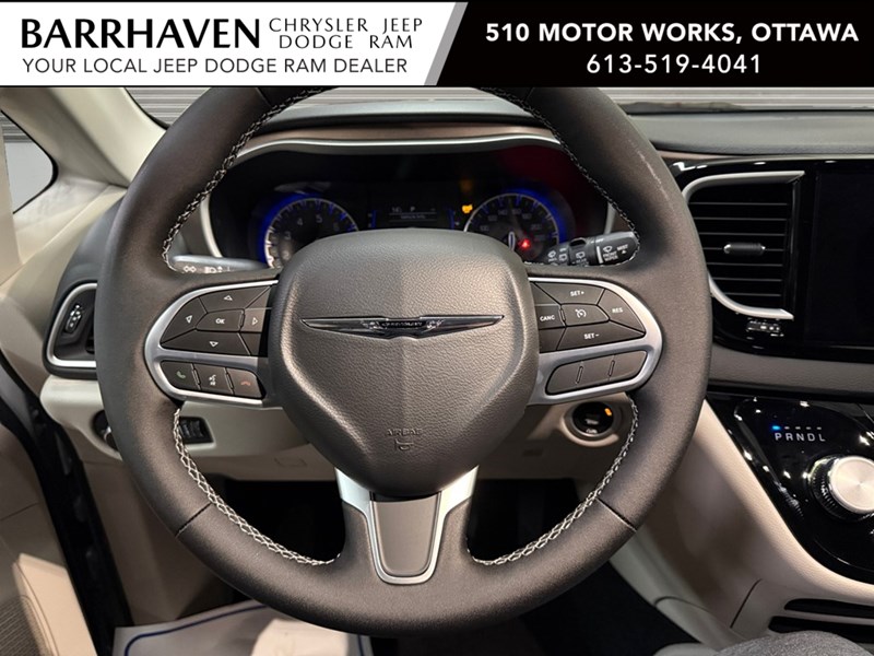 2024 Chrysler Grand Caravan SXT 2WD