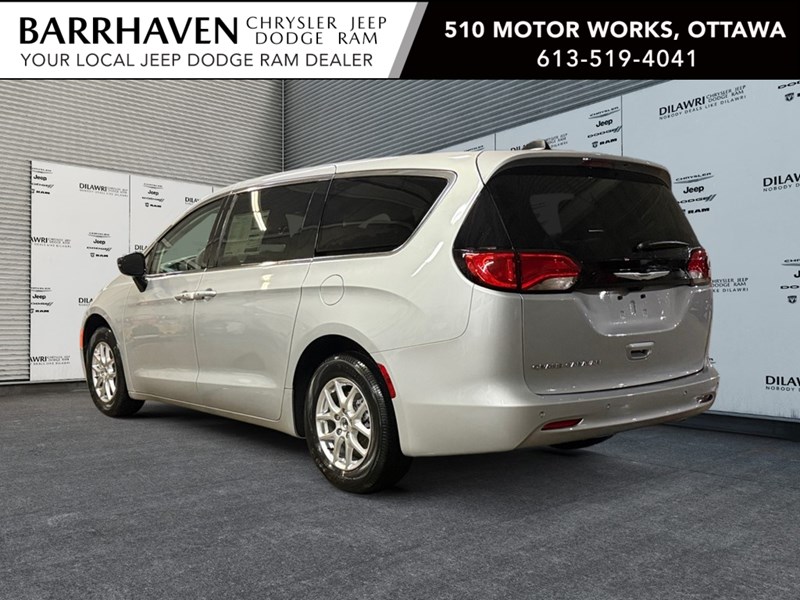 2024 Chrysler Grand Caravan SXT 2WD