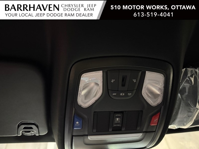 2025 RAM 1500 Tradesman 4x4 Crew Cab 5'7" Box