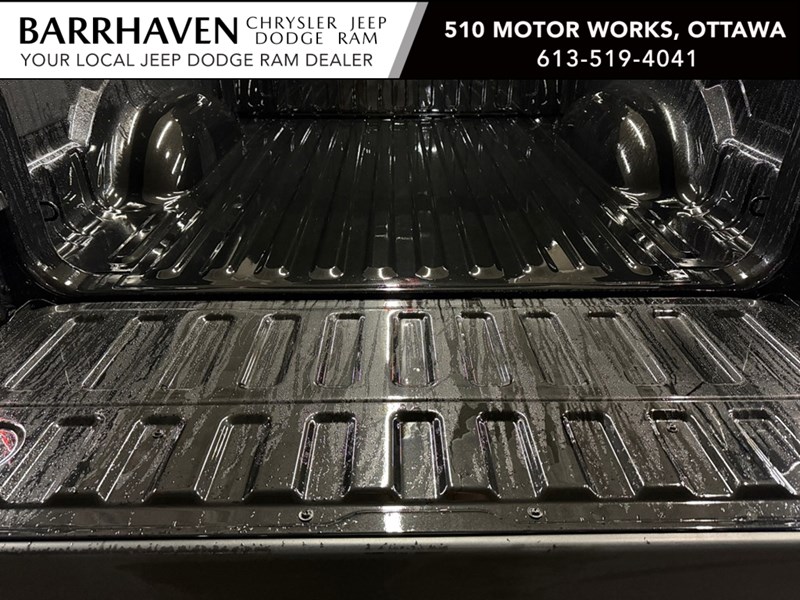 2025 RAM 1500 Tradesman 4x4 Crew Cab 5'7" Box
