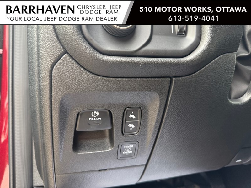 2025 RAM 1500 Big Horn 4x4 Crew Cab 5'7" Box