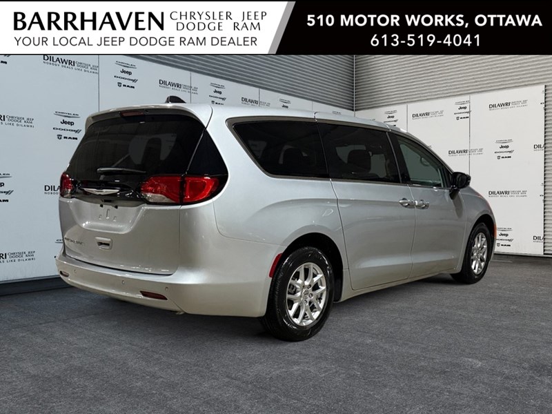 2024 Chrysler Grand Caravan SXT 2WD