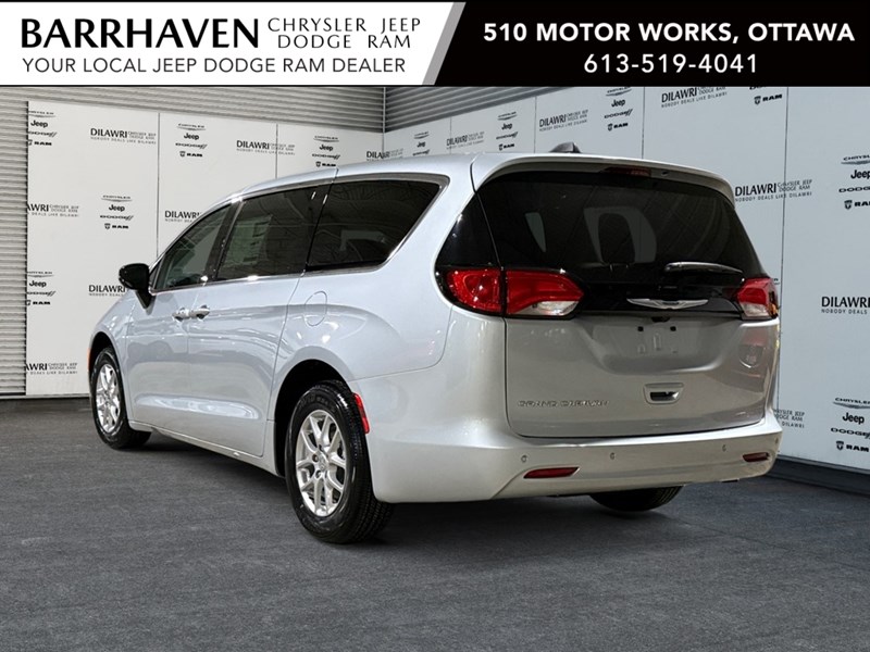 2024 Chrysler Grand Caravan SXT 2WD