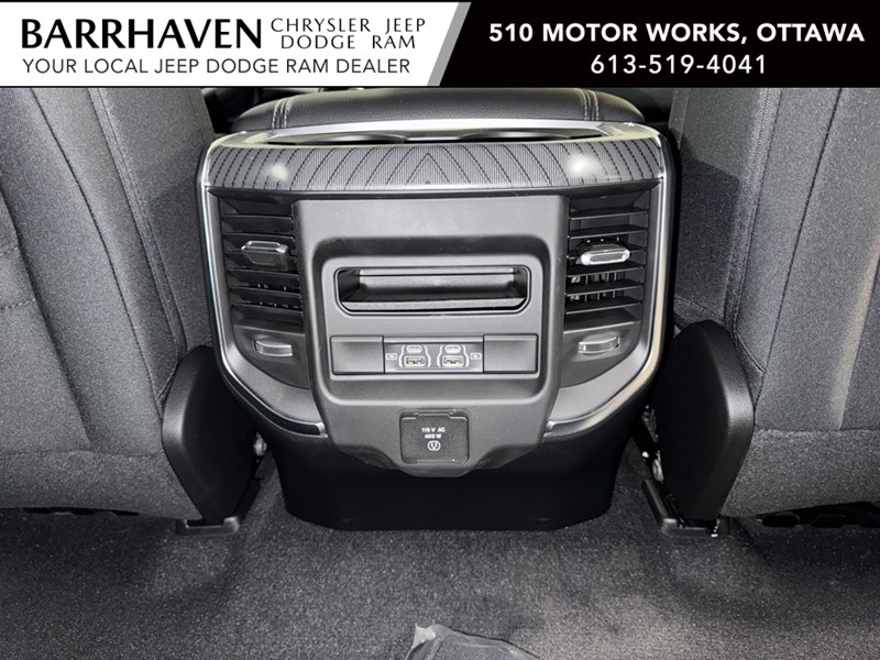 2025 RAM 1500 Big Horn 4x4 Crew Cab 5'7" Box