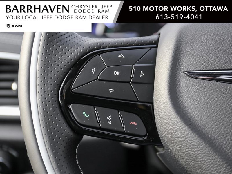 2024 Chrysler Pacifica Hybrid Premium S Appearance 2WD
