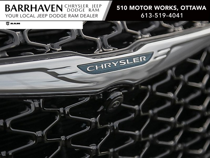 2024 Chrysler Pacifica Hybrid Premium S Appearance 2WD