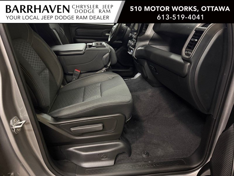 2025 RAM 1500 Tradesman 4x4 Crew Cab 5'7" Box