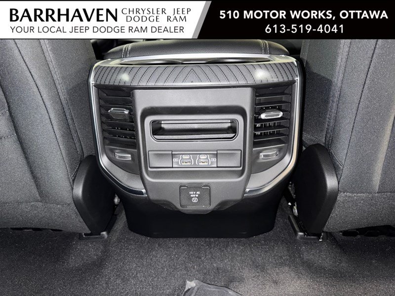 2025 RAM 1500 Big Horn 4x4 Crew Cab 5'7" Box