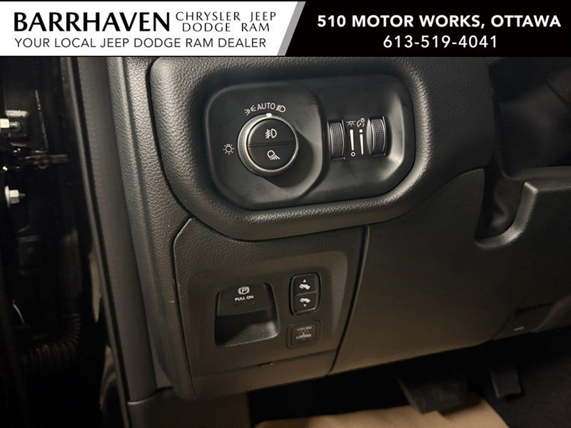2025 RAM 1500 Big Horn 4x4 Crew Cab 5'7" Box