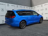 2027 Chrysler Pacifica Select image 5