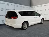 2027 Chrysler Grand Caravan SXT image 4
