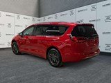 2027 Chrysler Pacifica Select image 3