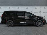 2026 Chrysler Pacifica Select image 5