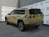 2026 Jeep Cherokee Laredo/Limited image 3