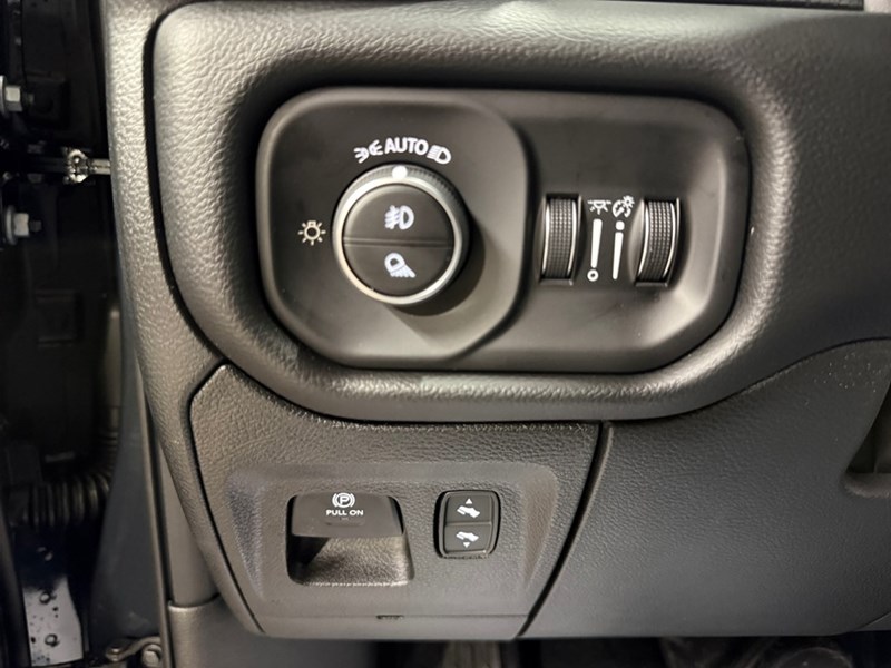 2026 RAM 1500 Sport 4x4 Crew Cab 5'7" Box