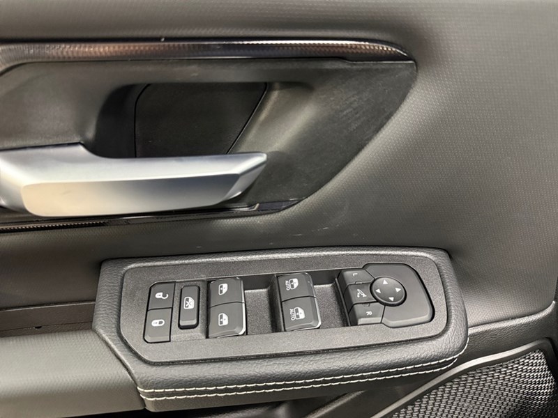 2026 RAM 1500 Sport 4x4 Crew Cab 5'7" Box