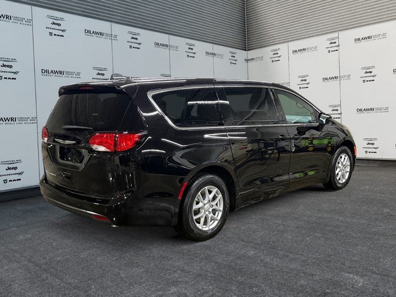 2026 Chrysler Grand Caravan SXT 2WD