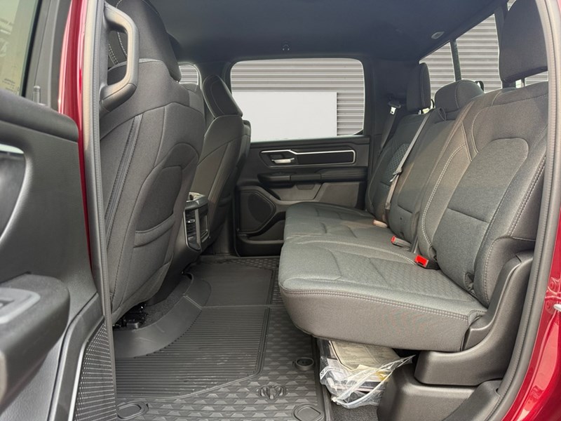 2025 RAM 1500 Big Horn 4x4 Crew Cab 5'7" Box