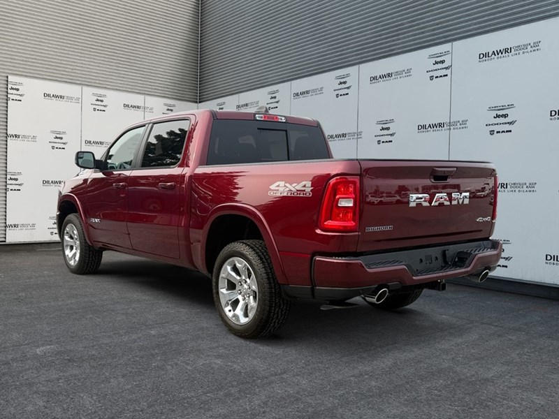 2025 RAM 1500 Big Horn 4x4 Crew Cab 5'7" Box