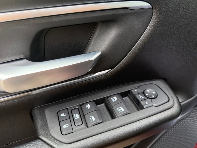 2025 RAM 1500 Big Horn 4x4 Crew Cab 5'7" Box