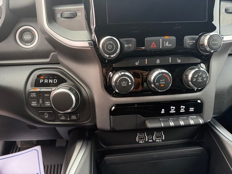 2025 RAM 1500 Big Horn 4x4 Crew Cab 5'7" Box