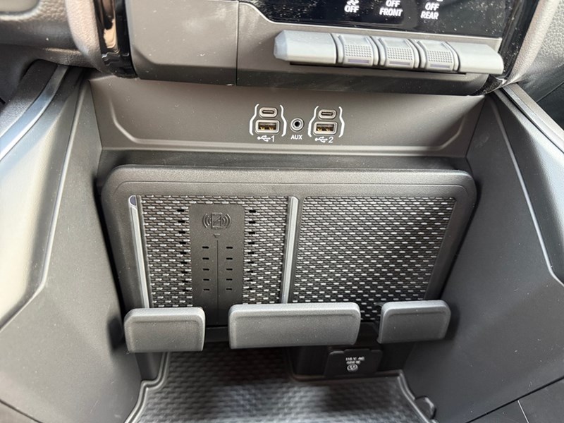 2025 RAM 1500 Big Horn 4x4 Crew Cab 5'7" Box