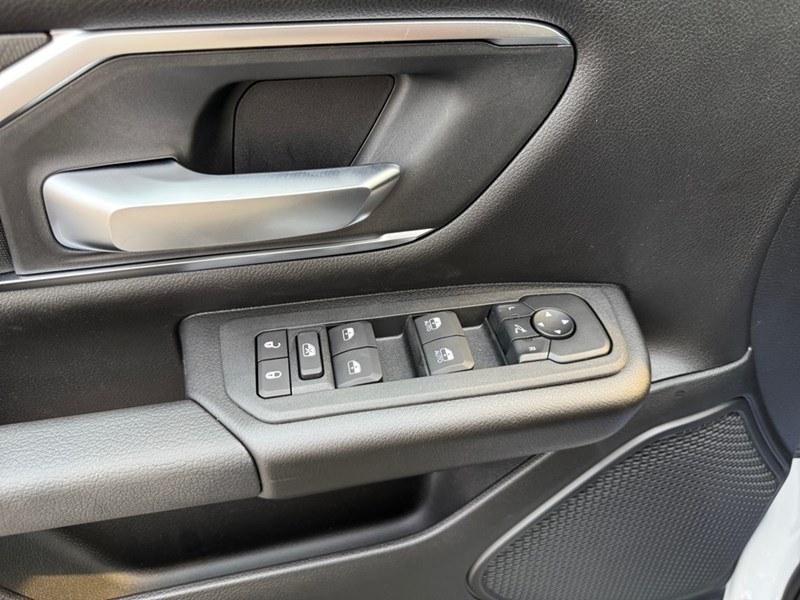 2025 RAM 1500 Big Horn 4x4 Crew Cab 5'7" Box