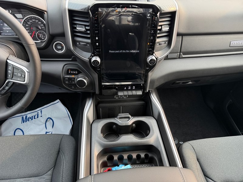 2025 RAM 1500 Big Horn 4x4 Crew Cab 5'7" Box