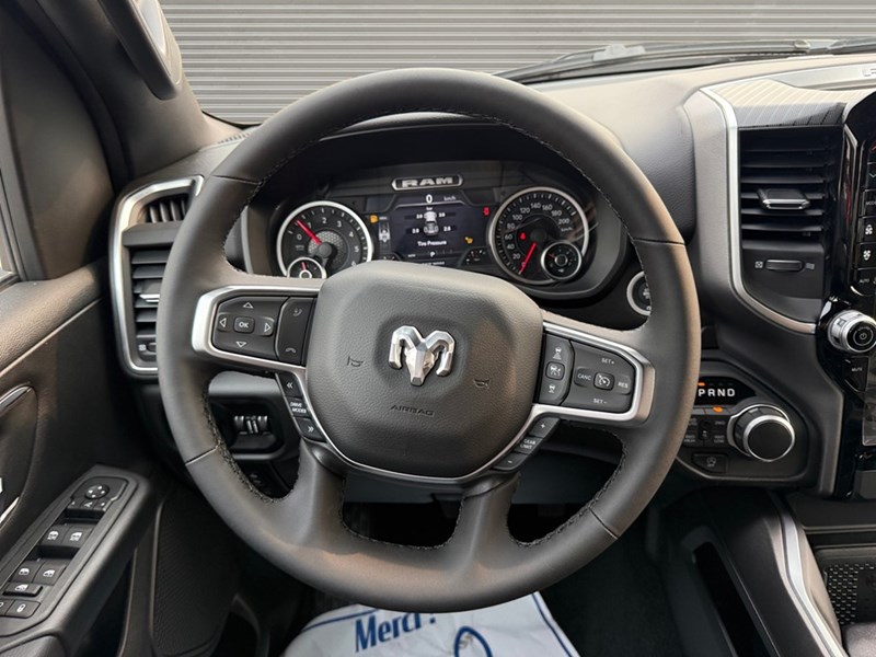 2025 RAM 1500 Big Horn 4x4 Crew Cab 5'7" Box
