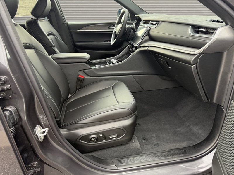 2025 Jeep Grand Cherokee Limited 4x4