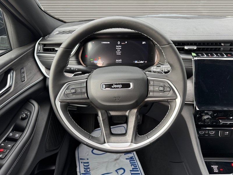 2025 Jeep Grand Cherokee Limited 4x4